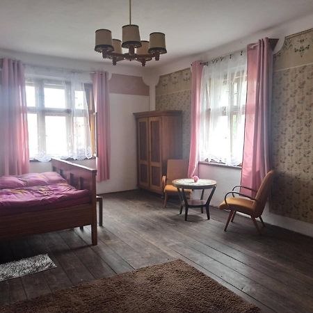 Apartman Menany Bagian luar foto